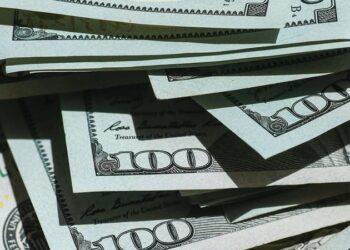 Circle Relies on $1B Cash Reserve to Fight Competition